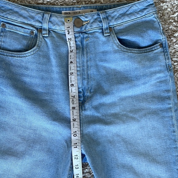 ASOS Light Blue Wash High Rise Stretchy Mom Jeans Sz 30/32 - Picture 8 of 11
